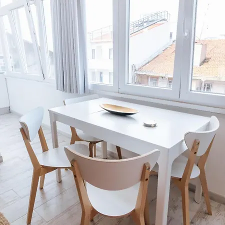 - Almirante Reis * Lisboa