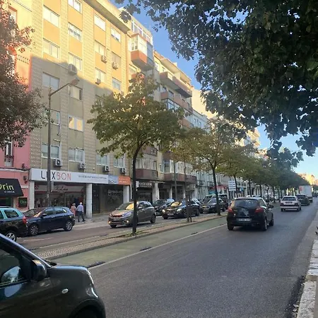 Apartman - Almirante Reis *